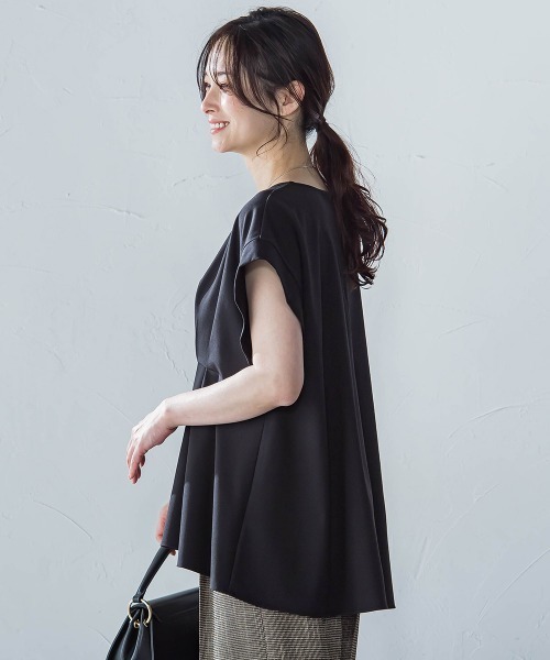 LAUTREAMONT（ロートレアモン）の「ペプラム風タックカットソー≪洗濯機で洗える≫（Tシャツ/カットソー・レディース・キャメル/ブラック/オフホワイト・9号）」の12枚目の写真