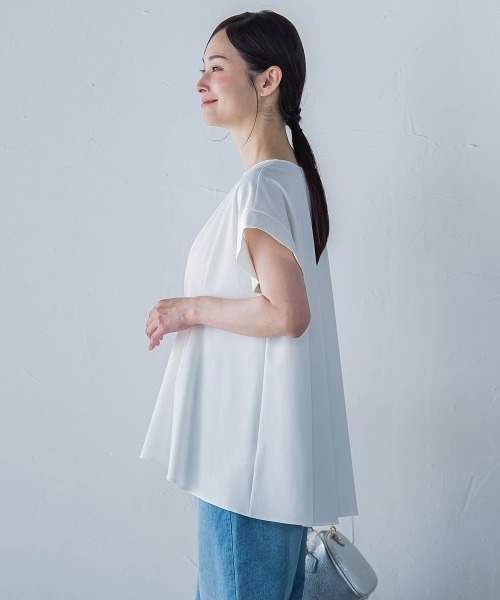 LAUTREAMONT（ロートレアモン）の「ペプラム風タックカットソー≪洗濯機で洗える≫（Tシャツ/カットソー・レディース・キャメル/ブラック/オフホワイト・9号）」の5枚目の写真