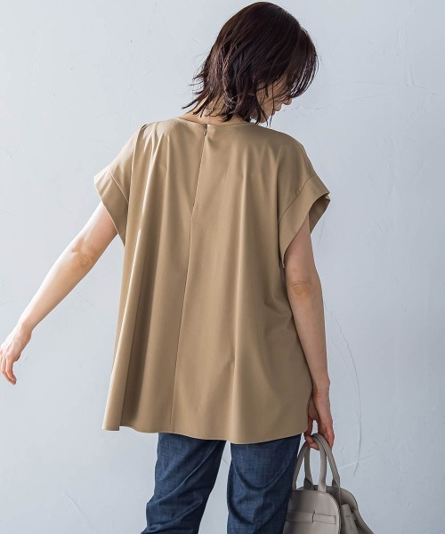 LAUTREAMONT（ロートレアモン）の「ペプラム風タックカットソー≪洗濯機で洗える≫（Tシャツ/カットソー・レディース・キャメル/ブラック/オフホワイト・9号）」の21枚目の写真
