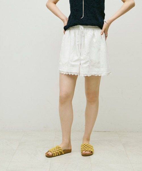 Lace detail Bermuda pants / レースディテールバミューダパンツ