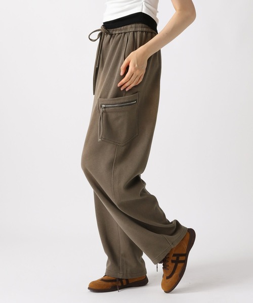 FOREVER 21（フォーエバー トゥエンティーワン）の「【2025SS】ヴィンテージライクポケットスウェットパンツ（スウェットパンツ・レディース・カーキ/ブラック・FREE）」の6枚目の写真