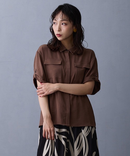 NICOLE white(ニコルホワイト)の「ウエストドロスト半袖シャツ(シャツ/ブラウス・レディース・ブラック/カーキ/モカ・FREE)」の5枚目の写真