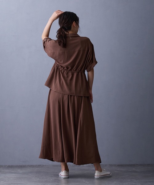 NICOLE white(ニコルホワイト)の「ウエストドロスト半袖シャツ(シャツ/ブラウス・レディース・ブラック/カーキ/モカ・FREE)」の14枚目の写真