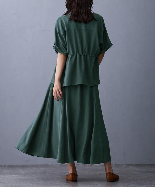 NICOLE white(ニコルホワイト)の「ウエストドロスト半袖シャツ(シャツ/ブラウス・レディース・ブラック/カーキ/モカ・FREE)」の20枚目の写真