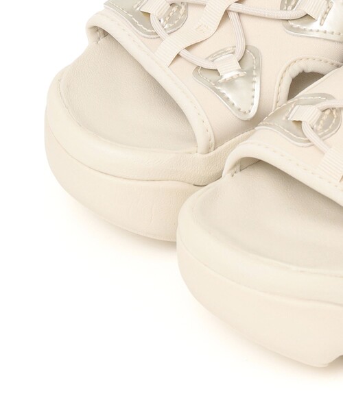 SHIPS any(シップス エニィ)の「NIKE: エア マックス ココ サンダル SE(サンダル・レディース・ナチュラル・50/40/30)」の3枚目の写真