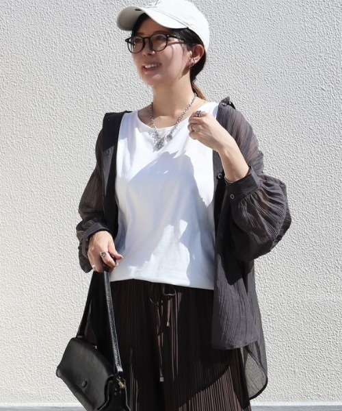 ikka（イッカ）の「シアーバックシャーリングシャツ（シャツ/ブラウス・レディース・チャコールグレー/モカ/ダークグリーン・L/M/S）」の10枚目の写真