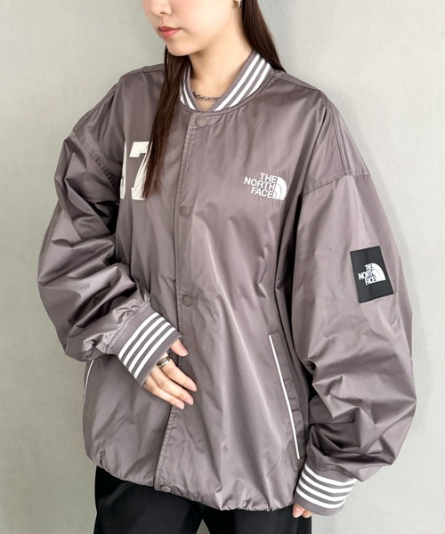 THE NORTH FACE（ザノースフェイス）の「国内未発売 THE NORTH FACE(ザ・ノースフェイス)/ロゴ刺繍 ワッペン スタジャン ジャケット/SPORTY BOMBER JACKET（ブルゾン・レディース・ネイビー/ブラウン/オフホワイト・S/M/L/XL/XXL）」の19枚目の写真