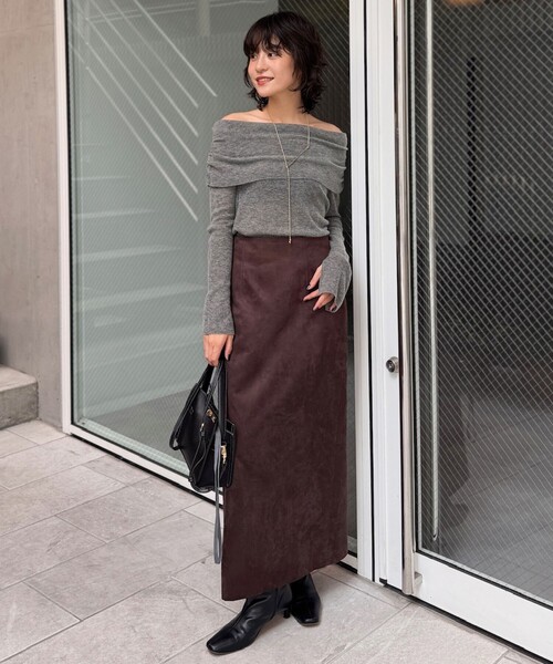 NOLLEY’S Sophi（ノーリーズソフィ）の「《セットアップ対応》フェイクスエードハイウエストタイトスカート（スカート・レディース・キャメル/ダークブラウン・38/36）」の16枚目の写真