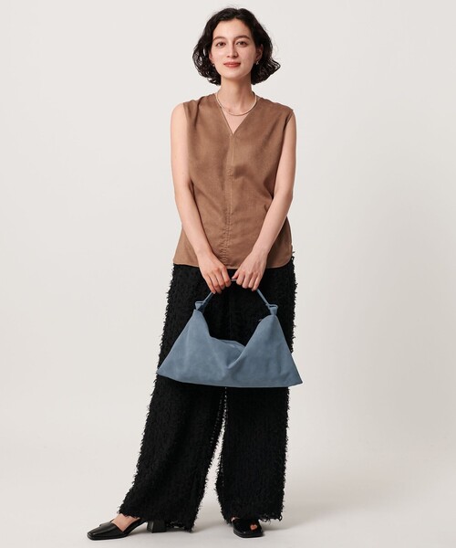 BEAUTY&YOUTH UNITED ARROWS(ビューティーアンドユースユナイテッドアローズ)の「スエードライク スクエア ショルダーバッグ(ショルダーバッグ・レディース・ライトブルー/ブラウン系・FREE)」の4枚目の写真