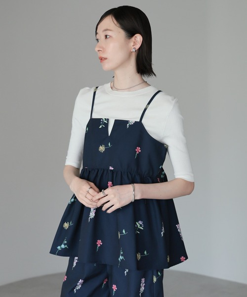 amini(アミニ)の「【2025 AW】花柄プリントビスチェ(キャミソール・レディース・ベージュ/ネイビー/ブラック・MEDIUM)」の6枚目の写真