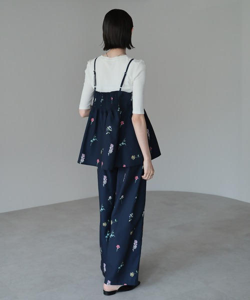 amini(アミニ)の「【2025 AW】花柄プリントビスチェ(キャミソール・レディース・ベージュ/ネイビー/ブラック・MEDIUM)」の18枚目の写真