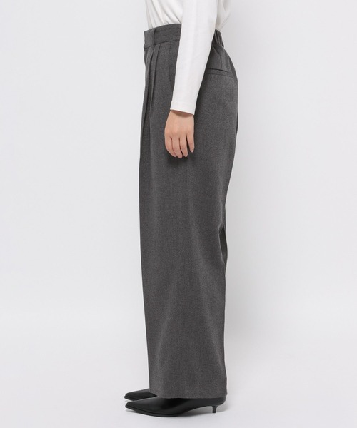 LOWRYS FARM（ローリーズファーム）の「ＴＲワイドパンツ  571460（スラックス・レディース・ブラック/チャコールグレー/アイボリー/ブラウン・LARGE/MEDIUM/SMALL）」の6枚目の写真