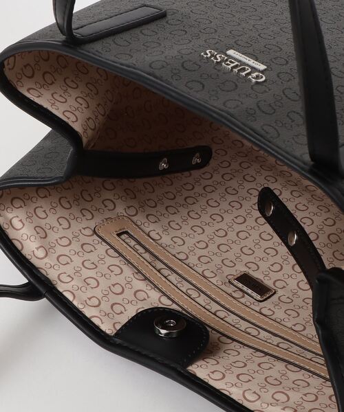 Guess(ゲス)の「PORTINI Trap Tote トートバッグ(トートバッグ・レディース・ダークグレー/ライトグレー・ONE SIZE)」の19枚目の写真
