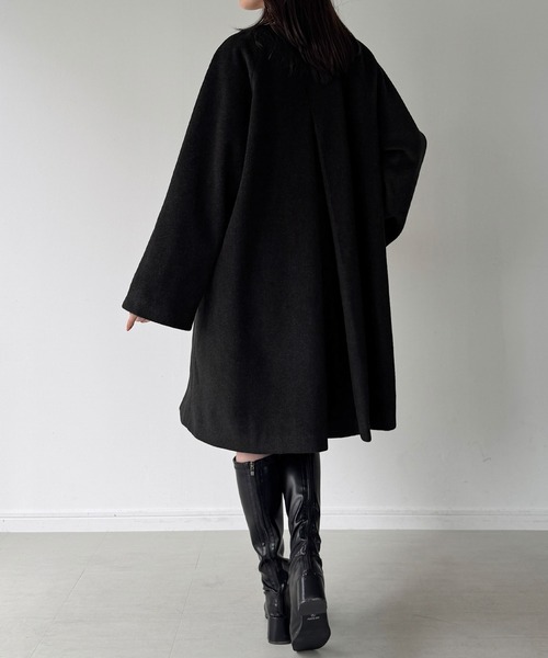 JUNOAH（ジュノア）の「【取り外し可能】フェイクファーカラーシャギーコート（ノーカラーコート・レディース・アイボリー/グレイッシュベージュ/ブラック・SMALL/MEDIUM/LARGE/X-LARGE）」の18枚目の写真