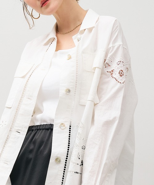 MICA&DEAL（マイカ＆ディール）の「インド刺繍ミリタリージャケット（シャツ/ブラウス・レディース・ブラック/オフホワイト/ブラウン・FREE）」の7枚目の写真