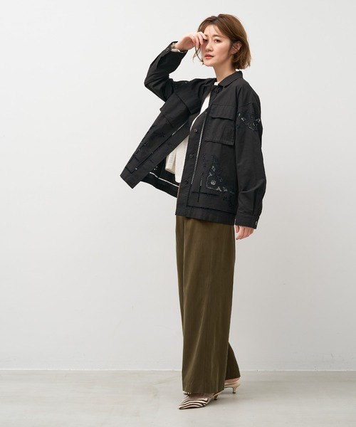 MICA&DEAL（マイカ＆ディール）の「インド刺繍ミリタリージャケット（シャツ/ブラウス・レディース・ブラック/オフホワイト/ブラウン・FREE）」の12枚目の写真