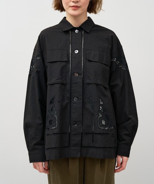 MICA&DEAL（マイカ＆ディール）の「インド刺繍ミリタリージャケット（シャツ/ブラウス・レディース・ブラック/オフホワイト/ブラウン・FREE）」の16枚目の写真