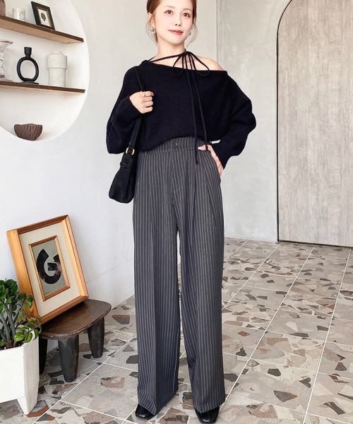 セール】センタープレスツータックセミワイドストライプパンツ