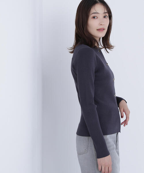NATURAL BEAUTY BASIC(ナチュラルビューティーベーシック)の「◇ハトメボタンポロカラーニット(ニット/セーター・レディース・グリーン/チャコールグレー/オフホワイト・FREE)」の6枚目の写真