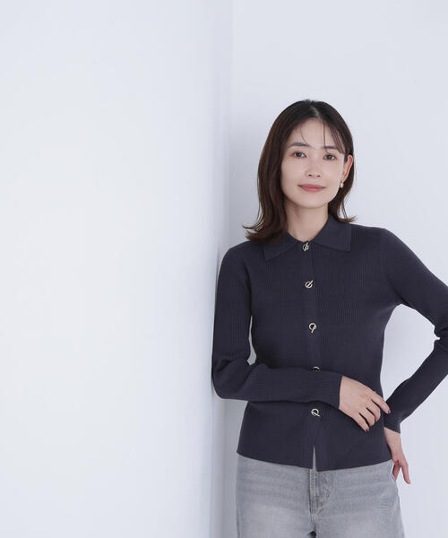 NATURAL BEAUTY BASIC(ナチュラルビューティーベーシック)の「◇ハトメボタンポロカラーニット(ニット/セーター・レディース・グリーン/チャコールグレー/オフホワイト・FREE)」の8枚目の写真