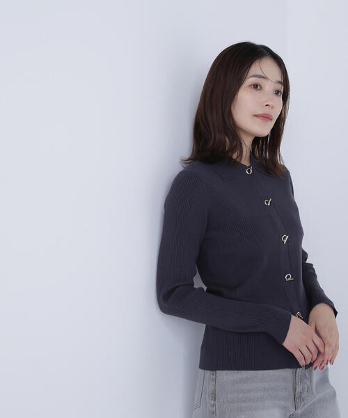 NATURAL BEAUTY BASIC(ナチュラルビューティーベーシック)の「◇ハトメボタンポロカラーニット(ニット/セーター・レディース・グリーン/チャコールグレー/オフホワイト・FREE)」の10枚目の写真