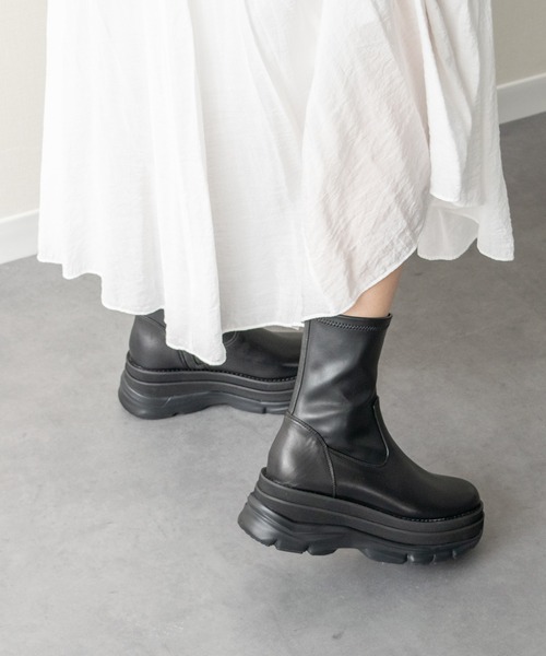 inter-chaussures（インターショシュール）の「【INTER-CHAUSSURES】ボリュームソールストレッチブーツ(I53017)（ブーツ・レディース・ブラック・39/38/37/36/35）」の3枚目の写真