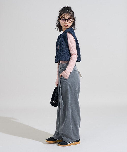 FREAK'S STORE（フリークスストア）の「リメイク風 リボン ケーブルショートベスト/ニットベスト（ベスト・レディース・ネイビー/ブラウン/オフホワイト・ﾌﾘ-）」の9枚目の写真