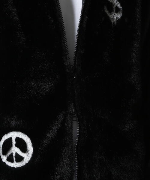 STUD MUFFIN（スタッドマフィン）の「STUD MUFFIN/スタッドマフィン/別注ECOファー フーディブルゾン（ブルゾン・メンズ・ブラック・2/3）」の8枚目の写真
