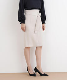 PINKY&DIANNE タイトスカート 白 膝丈 PINKY&DIANNE タイトスカート 白 膝丈 ◇ドライツイルタイト