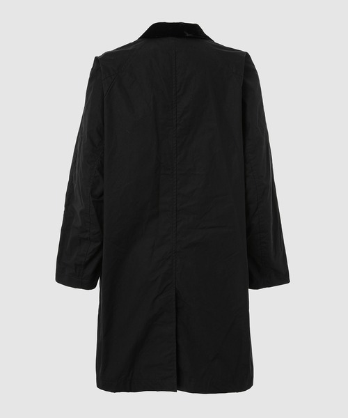 TAKAHIROMIYASHITATheSoloIst.(タカヒロミヤシタザソロイスト)の「velvet collar chesterfield coat.(チェスターコート・メンズ・ベージュ/ブラック・48/46)」の3枚目の写真
