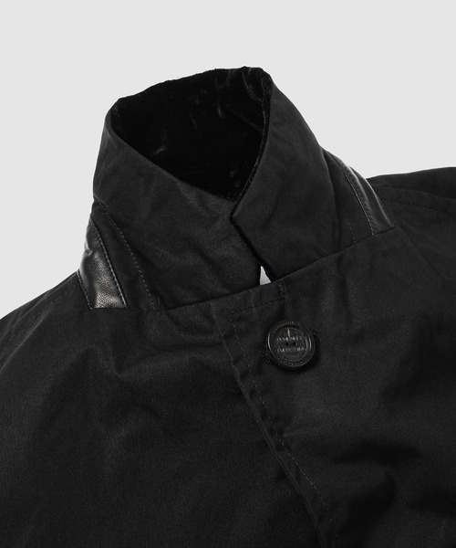 TAKAHIROMIYASHITATheSoloIst.(タカヒロミヤシタザソロイスト)の「velvet collar chesterfield coat.(チェスターコート・メンズ・ベージュ/ブラック・48/46)」の4枚目の写真