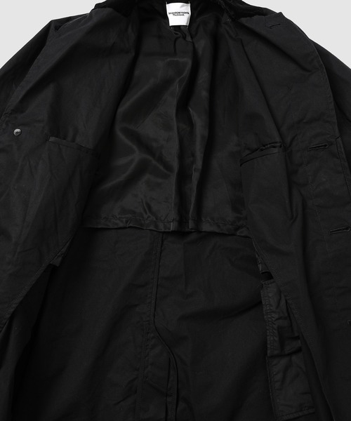 TAKAHIROMIYASHITATheSoloIst.(タカヒロミヤシタザソロイスト)の「velvet collar chesterfield coat.(チェスターコート・メンズ・ベージュ/ブラック・48/46)」の8枚目の写真