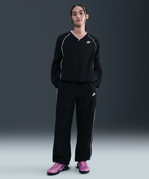 NIKE(ナイキ)の「NIKE AS W NSW WR PULLOVER / ナイキ ウィメンズ NSW WR プルオーバー 【SP】(その他トップス・レディース・ブラック/ネイビー/バーガンディー・S/M/L)」の11枚目の写真
