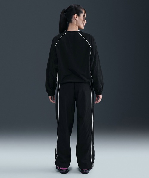 NIKE(ナイキ)の「NIKE AS W NSW WR PULLOVER / ナイキ ウィメンズ NSW WR プルオーバー 【SP】(その他トップス・レディース・ブラック/ネイビー/バーガンディー・S/M/L)」の10枚目の写真