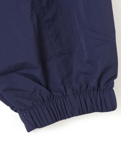 NIKE(ナイキ)の「NIKE AS W NSW WR PULLOVER / ナイキ ウィメンズ NSW WR プルオーバー 【SP】(その他トップス・レディース・ブラック/ネイビー/バーガンディー・S/M/L)」の15枚目の写真