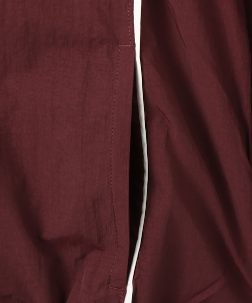 NIKE(ナイキ)の「NIKE AS W NSW WR PULLOVER / ナイキ ウィメンズ NSW WR プルオーバー 【SP】(その他トップス・レディース・ブラック/ネイビー/バーガンディー・S/M/L)」の22枚目の写真