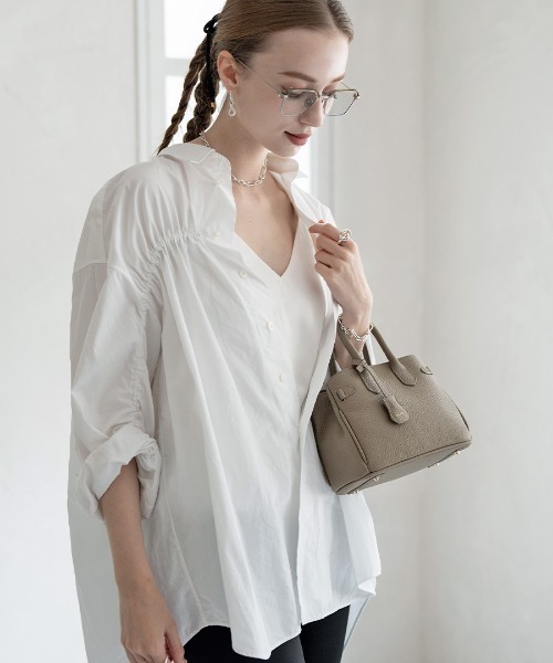 HAYNI（ヘイニ）の「Baby Lenne ベイビーレネ（ショルダーバッグ・レディース・ブラウン系/グレー系/キャメル/アイボリー/ブラック/グレー・FREE）」の4枚目の写真