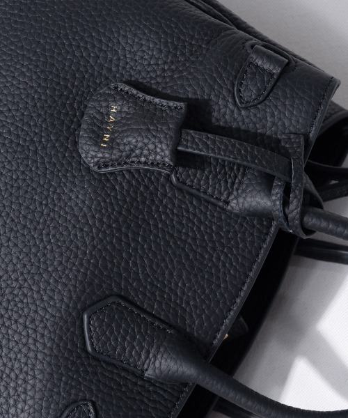 HAYNI（ヘイニ）の「Baby Lenne ベイビーレネ（ショルダーバッグ・レディース・ブラウン系/グレー系/キャメル/アイボリー/ブラック/グレー・FREE）」の15枚目の写真