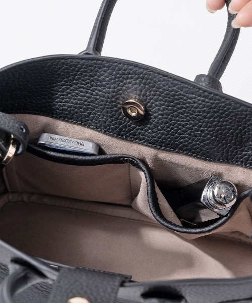 HAYNI（ヘイニ）の「Baby Lenne ベイビーレネ（ショルダーバッグ・レディース・ブラウン系/グレー系/キャメル/アイボリー/ブラック/グレー・FREE）」の20枚目の写真