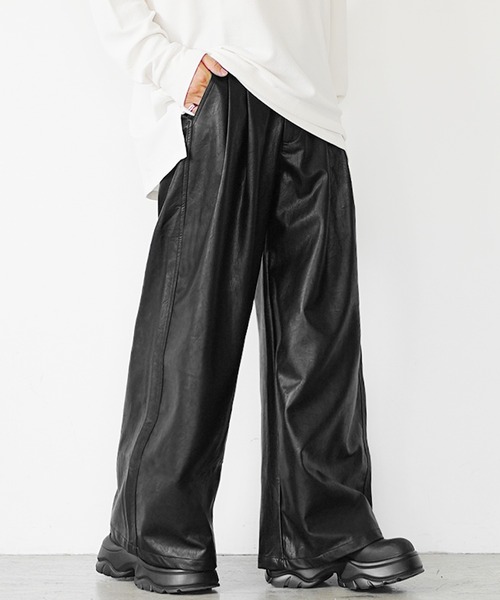MinoriTY（マイノリティ）の「【MinoriTY】ヴィンテージレザーダブルタックワイドスラックス バギーパンツ（スラックス・メンズ・ブラック・M/S/L）」の4枚目の写真