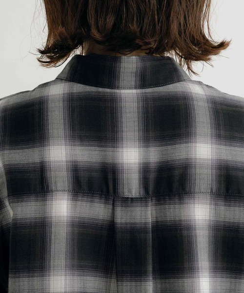 studio CLIP（スタディオクリップ）の「オンブレチェックオーバーサイズシャツ（シャツ/ブラウス・レディース・その他2/その他3/その他1/その他4/その他5・FREE）」の10枚目の写真