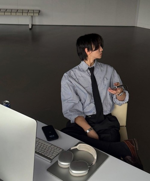 ASCLO（エジュクロ）の「【UNISEX】ASCLO／ダメージストライプシャツ（シャツ/ブラウス・メンズ・ブラック・FREE）」の16枚目の写真