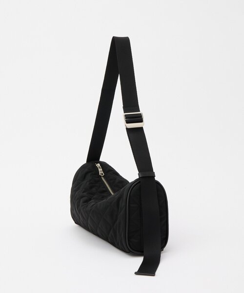 russet（ラシット）の「キルティングドラムミニショルダーバッグ（ショルダーバッグ・レディース・ブラック/チャコールグレー・FREE）」の4枚目の写真