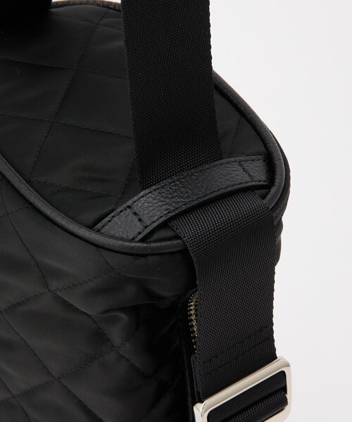 russet（ラシット）の「キルティングドラムミニショルダーバッグ（ショルダーバッグ・レディース・ブラック/チャコールグレー・FREE）」の8枚目の写真