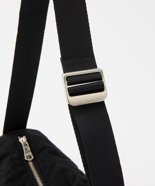 russet（ラシット）の「キルティングドラムミニショルダーバッグ（ショルダーバッグ・レディース・ブラック/チャコールグレー・FREE）」の10枚目の写真