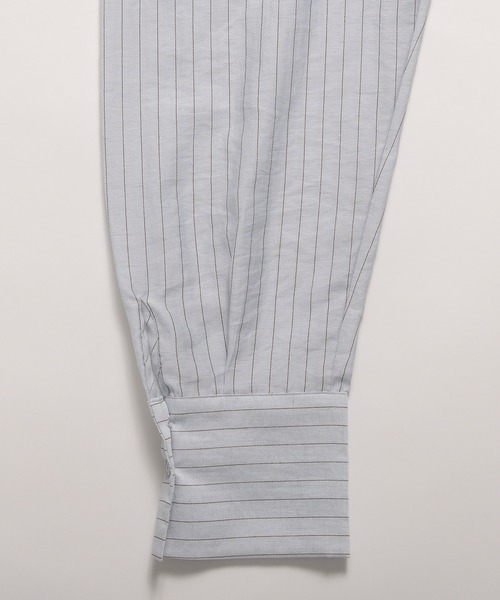 MUHET（ミュエータ）の「sheer stripe oversized shirt / シアーストライプオーバーシャツ（シャツ/ブラウス・レディース・ライトブルー/ベージュ・FREE）」の3枚目の写真