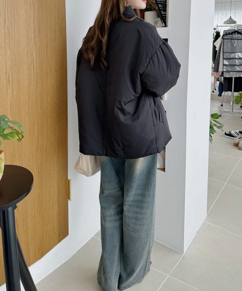 TREOVER（トレオーバー）の「綺麗めデザインに落とし込んだ中綿コート（テーラードジャケット・レディース・ブラック/アイボリー/カーキ・FREE）」の10枚目の写真