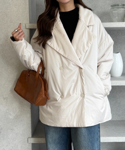 TREOVER（トレオーバー）の「綺麗めデザインに落とし込んだ中綿コート（テーラードジャケット・レディース・ブラック/アイボリー/カーキ・FREE）」の4枚目の写真