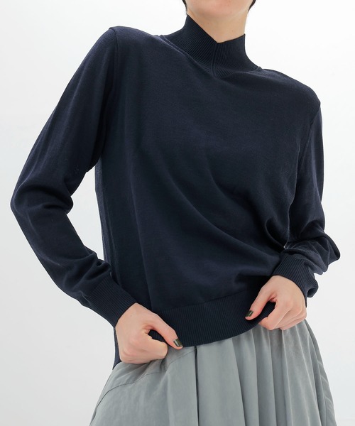 DRESSLAVE(ドレスレイブ)の「basolan wool V highneck pullover(バソランウールVハイネックプルオーバー)(ニット/セーター・レディース・ネイビー/イエロー・38)」の1枚目の写真