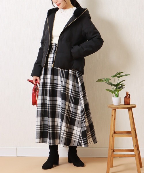 libelle more（リベル モア）の「フードフェイクファーダウンジャケット（ダウンジャケット/コート・レディース・モカ/ネイビー/アイボリー/ブラック/グレー・M/L）」の20枚目の写真